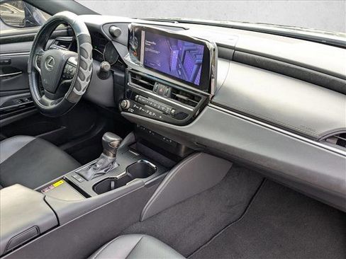 Used 2025 Lexus ES 300h w/ Premium Package FWD image 21