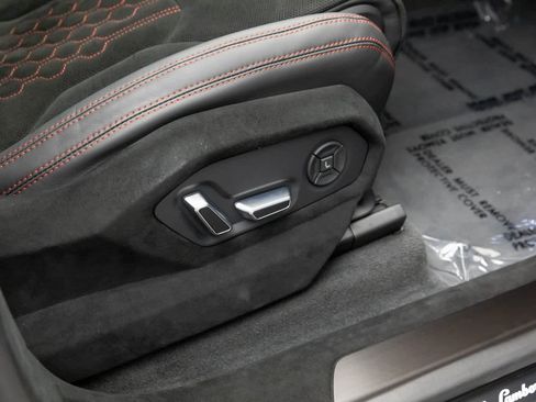 Used 2024 Lamborghini Urus Performante image 56