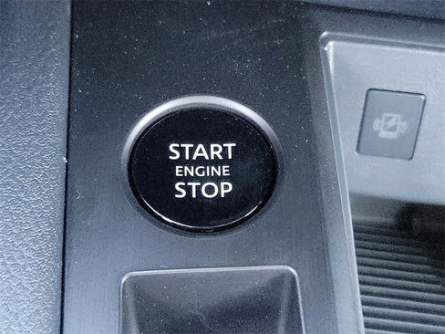 New 2026 Nissan Kicks SV image 10