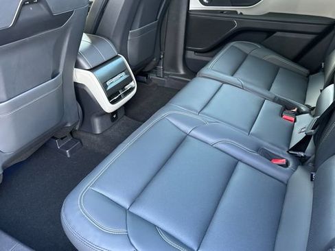 Used 2024 Lincoln Nautilus Premier w/ Equipment Group 102A image 11