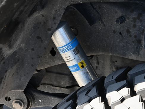 Used 2022 Jeep Gladiator Rubicon w/ LED Lighting Group image 33