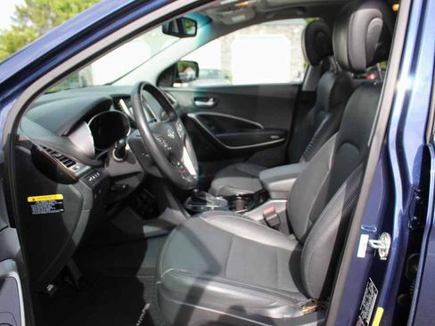 Used 2017 Hyundai Santa Fe Sport FWD image 28