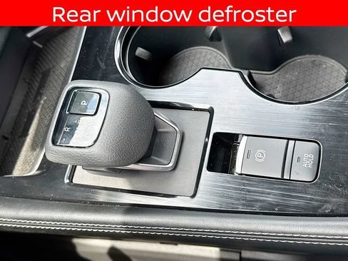 Used 2025 Nissan Rogue Platinum w/ Platinum Premium Package FWD image 17