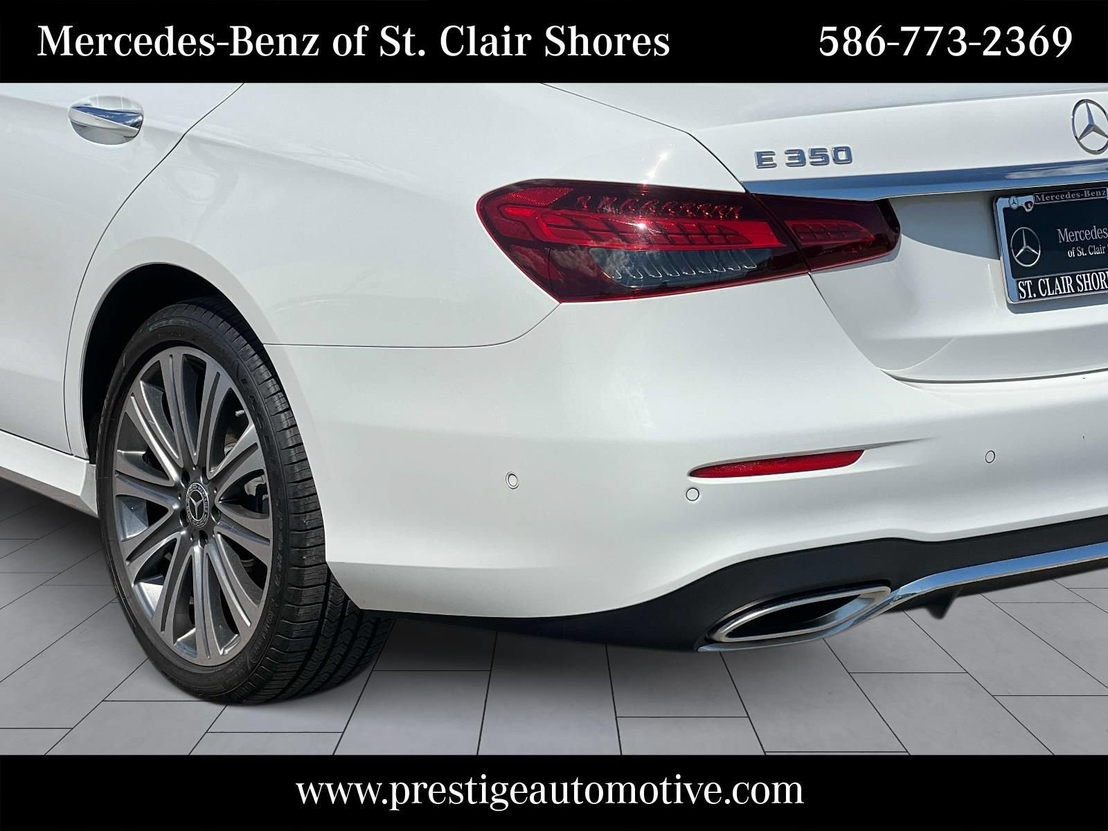 Used 2023 Mercedes-Benz E 350 4MATIC Sedan image 4