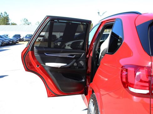Used 2015 BMW X5 M image 38