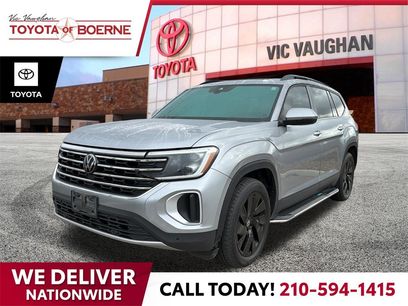 Used 2024 Volkswagen Atlas SE w/ Panoramic Sunroof Package