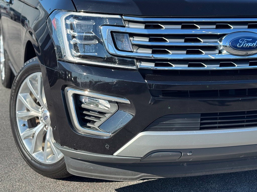 Used 2019 Ford Expedition Limited w/ Equipment Group 302A RWD image 3