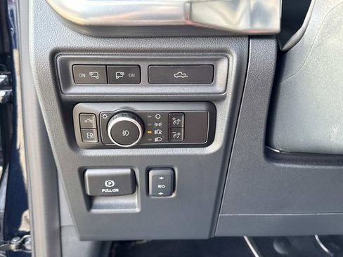 Used 2023 Ford F150 Lariat w/ Equipment Group 502A High image 32