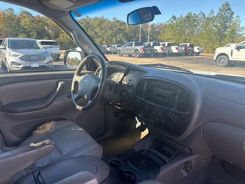 Used 2004 Toyota Sequoia SR5 image 7