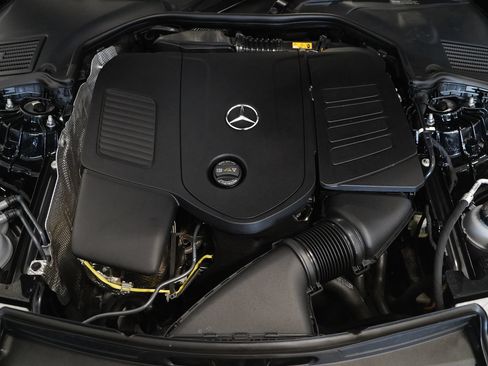 Used 2024 Mercedes-Benz CLE 300 4MATIC Cabriolet image 32