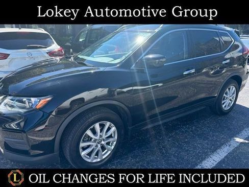 Certified 2019 Nissan Rogue SV FWD image 1