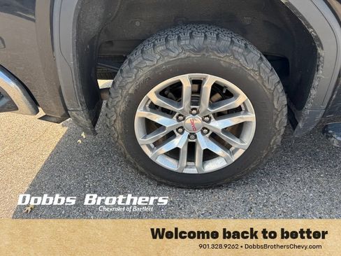 Used 2020 GMC Sierra 1500 SLT w/ SLT Premium Package AWD/4WD image 12