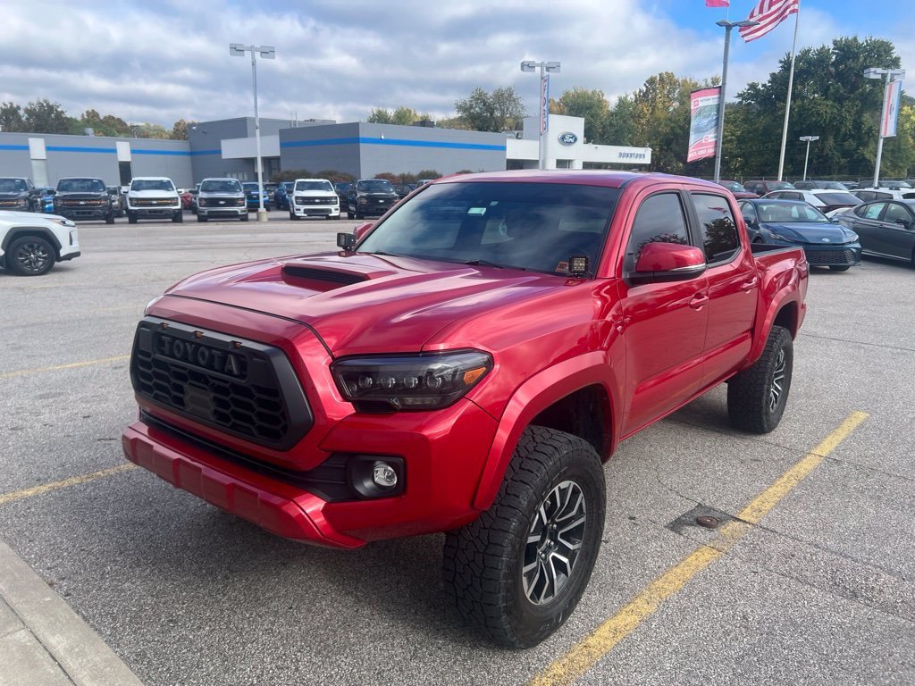 Used 2023 Toyota Tacoma TRD Sport w/ Technology Package AWD/4WD image 8