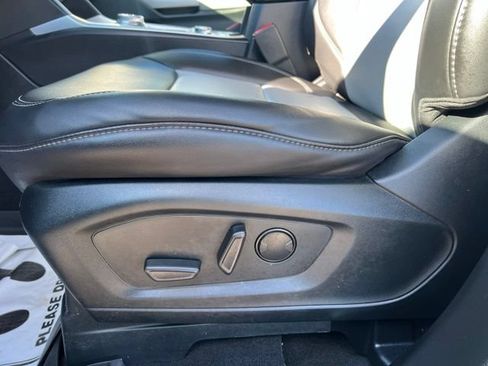 Used 2024 Ford Explorer XLT w/ Equipment Group 202A AWD/4WD image 25