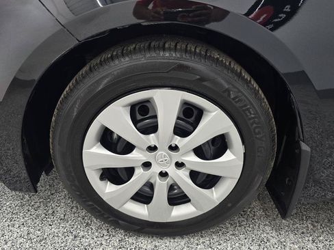 Used 2026 Toyota Corolla LE FWD image 31