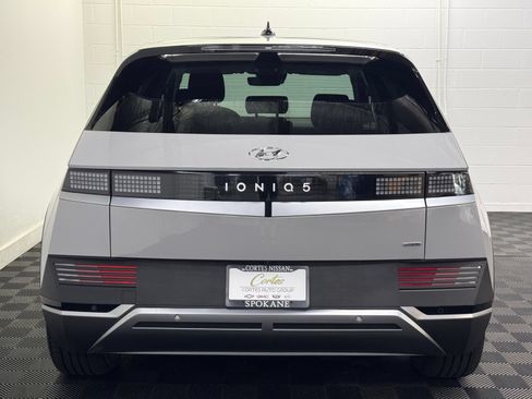 Used 2024 Hyundai Ioniq 5 SEL AWD/4WD image 6