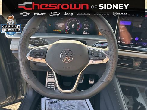 Used 2025 Volkswagen Tiguan SE R-Line AWD/4WD image 14