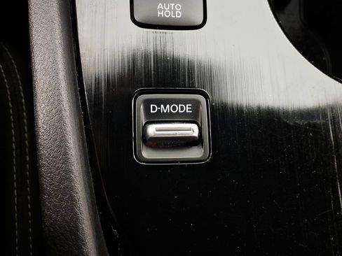 Used 2023 Nissan Rogue S FWD image 22