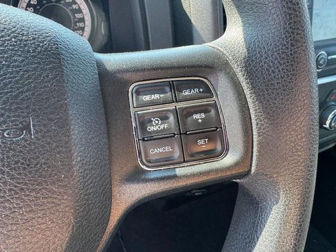 Used 2019 RAM 1500 Express w/ Express Value Package AWD/4WD image 17