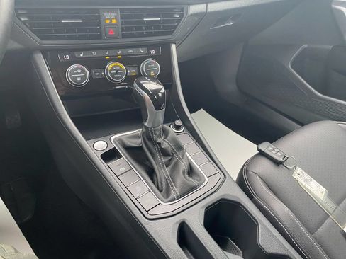 Used 2023 Volkswagen Jetta SE FWD image 30