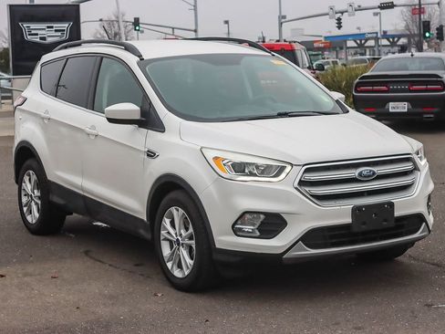 Used 2018 Ford Escape SEL image 5