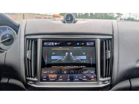 Used 2022 Maserati Levante GT image 24