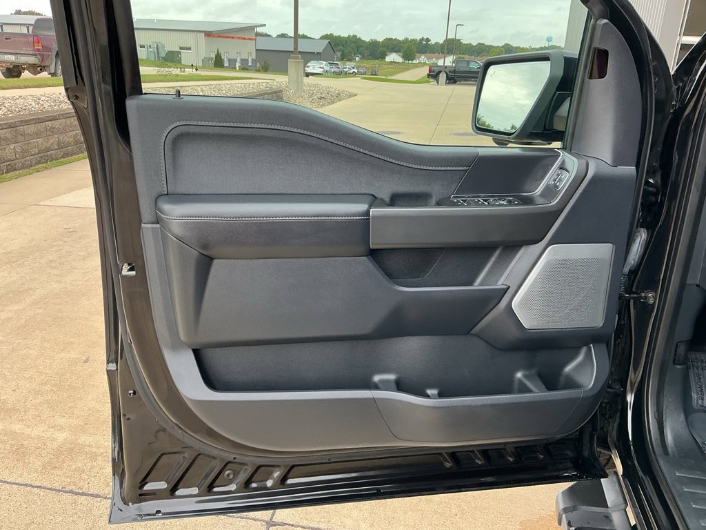 Used 2024 Ford F150 Lariat w/ Equipment Group 502A High AWD/4WD image 8