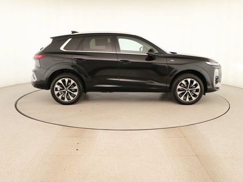 New 2026 Audi Q3 quattro 2.0T AWD/4WD image 8