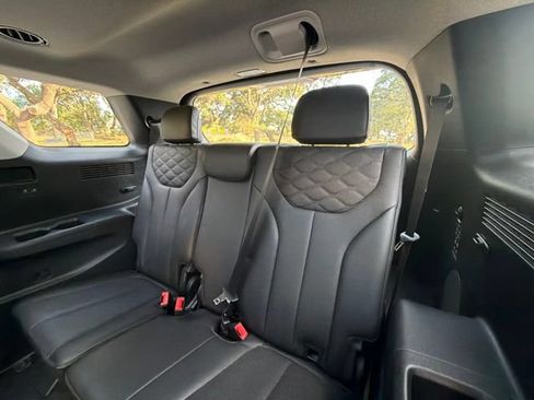 Used 2021 Hyundai Palisade Limited FWD image 15