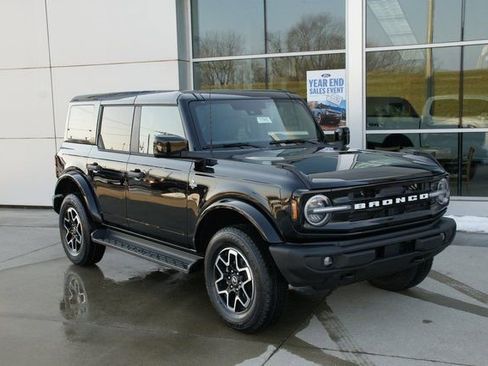 New 2026 Ford Bronco Outer Banks image 7