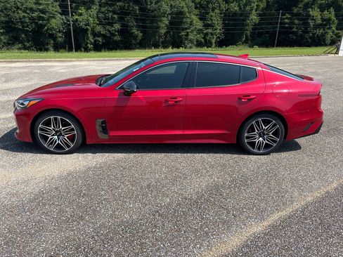 Used 2022 Kia Stinger GT2 AWD/4WD image 1