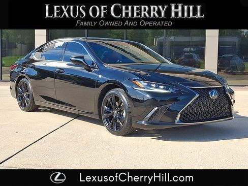 Used 2024 Lexus ES 350 F Sport w/ Technology Package FWD image 1