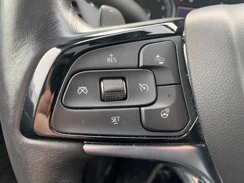 Used 2023 Buick Enclave Essence w/ Experience Buick Package image 16