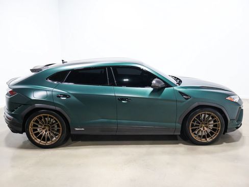 Used 2024 Lamborghini Urus Performante AWD/4WD image 84