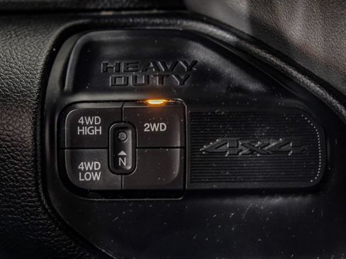 Used 2024 RAM 3500 Big Horn w/ Sport Appearance Package AWD/4WD image 28