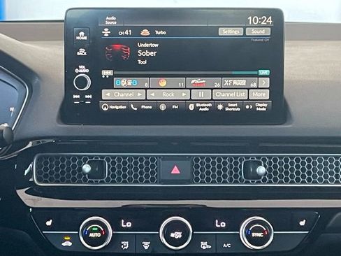 Used 2022 Honda Civic Touring image 13