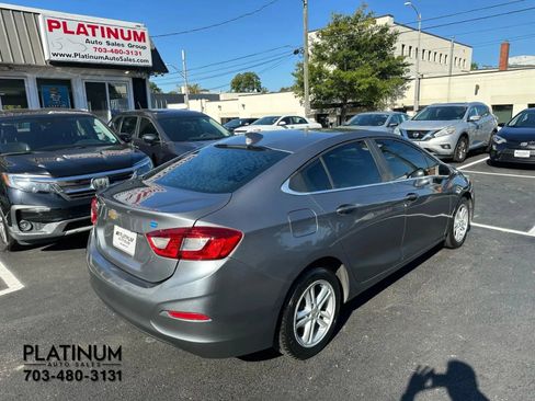 Used 2018 Chevrolet Cruze LT image 6