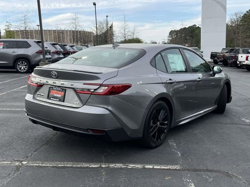 New 2025 Toyota Camry SE image 3
