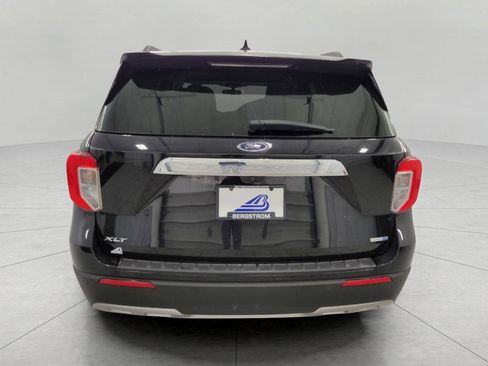 Used 2020 Ford Explorer XLT w/ Equipment Group 202A image 28