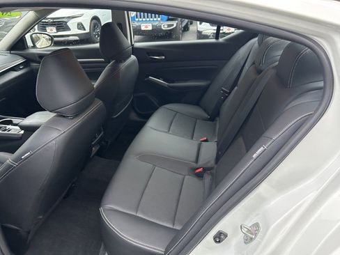 Used 2023 Nissan Altima 2.5 SL AWD/4WD image 13