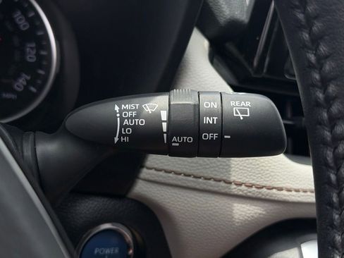 Used 2022 Toyota RAV4 XLE w/ XLE Grade Weather Package AWD/4WD image 22