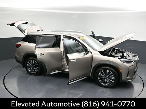 Certified 2026 INFINITI QX60 Luxe w/ Cargo Package AWD/4WD image 38