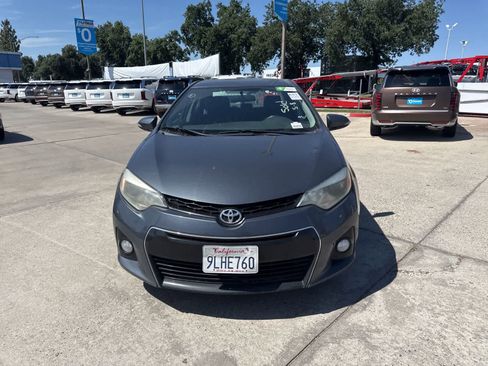 Used 2016 Toyota Corolla S FWD image 2