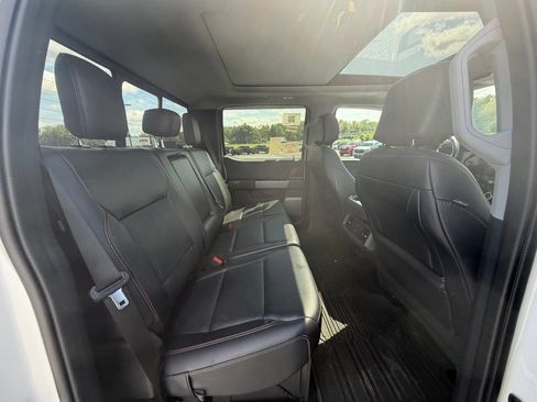 Used 2024 Ford F250 Lariat w/ Lariat Ultimate Package AWD/4WD image 12