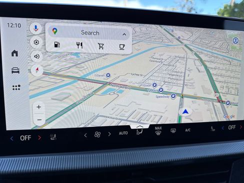 New 2026 Ford Explorer Platinum image 8