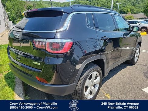 Used 2019 Jeep Compass Latitude AWD/4WD image 3