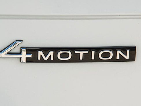 Used 2024 Volkswagen Tiguan SEL R-Line image 20