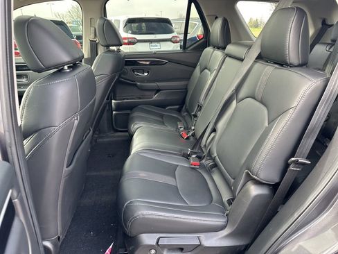 Certified 2023 Honda Pilot Touring image 17