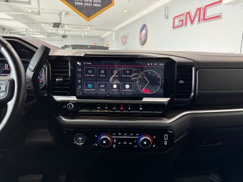 Certified 2022 GMC Sierra 1500 Elevation AWD/4WD image 18