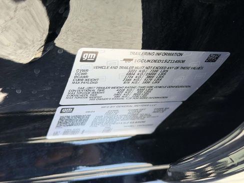 Used 2025 Chevrolet Silverado 1500 LT AWD/4WD image 26